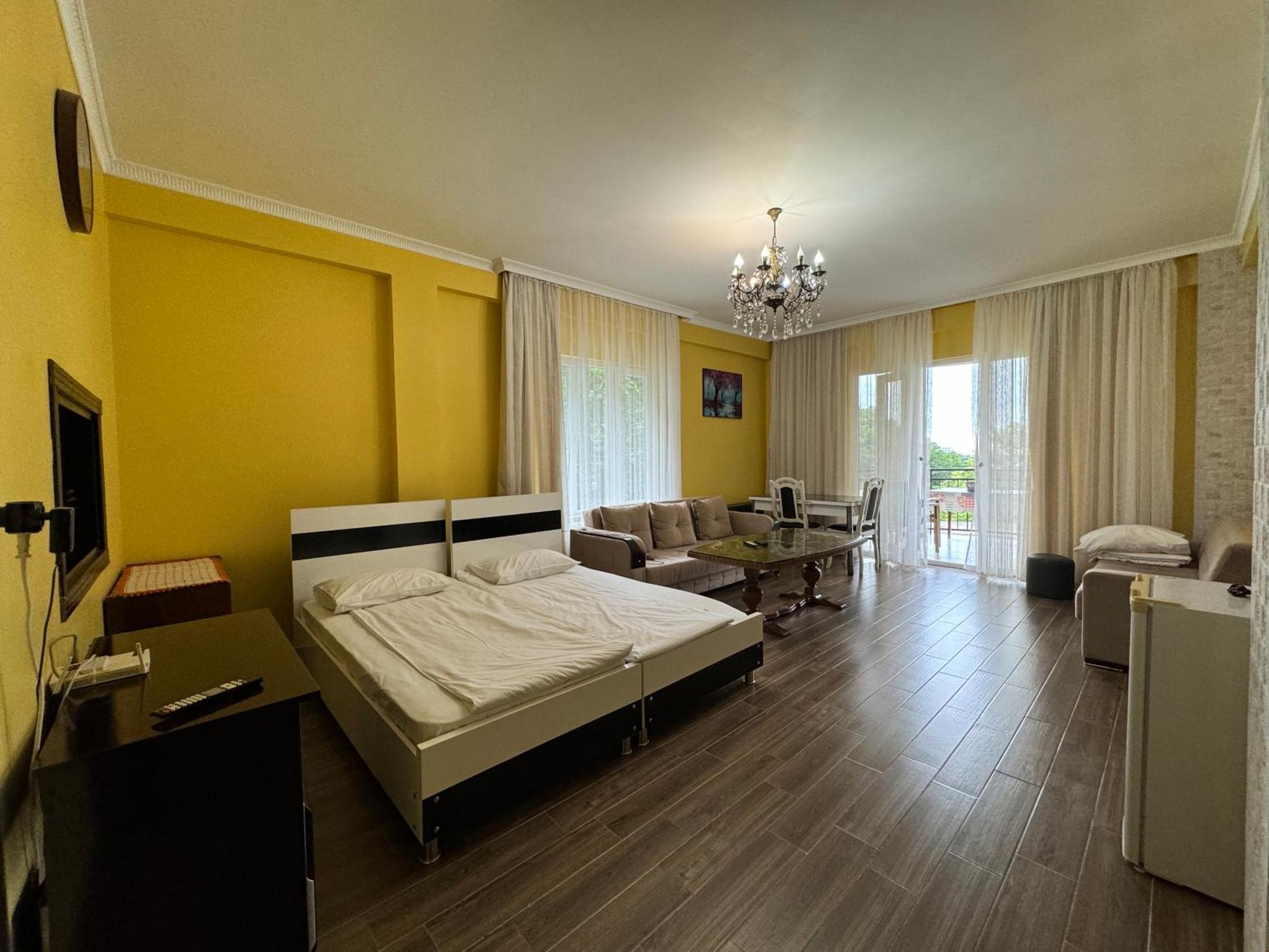 הוילה קבריאטי Royal House מראה חיצוני תמונה